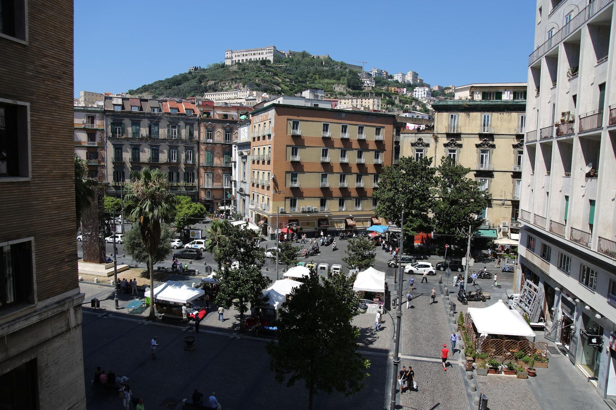 Hotel Boutique Piazza Carita' Naples