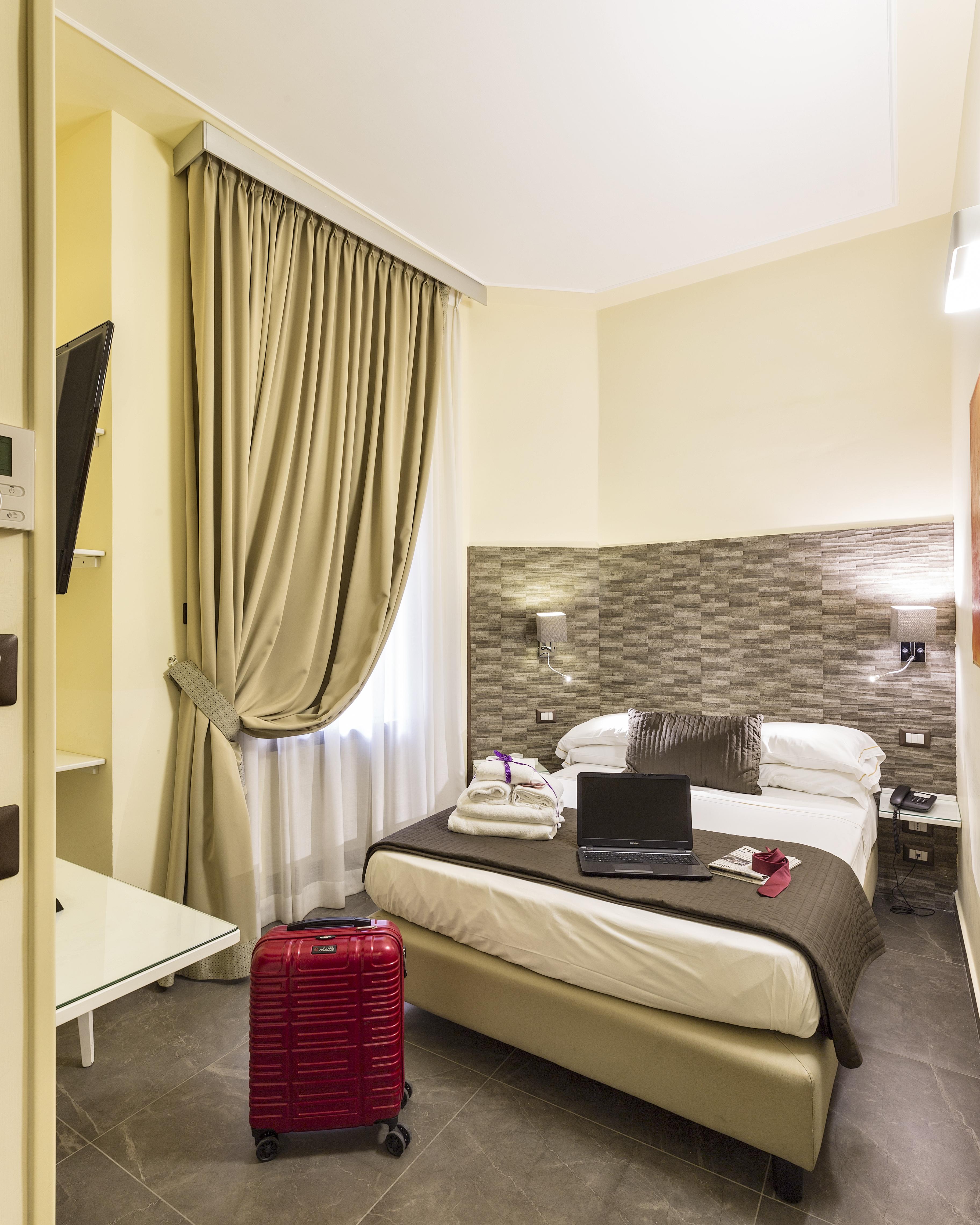 Hotel Boutique Piazza Carita' Naples