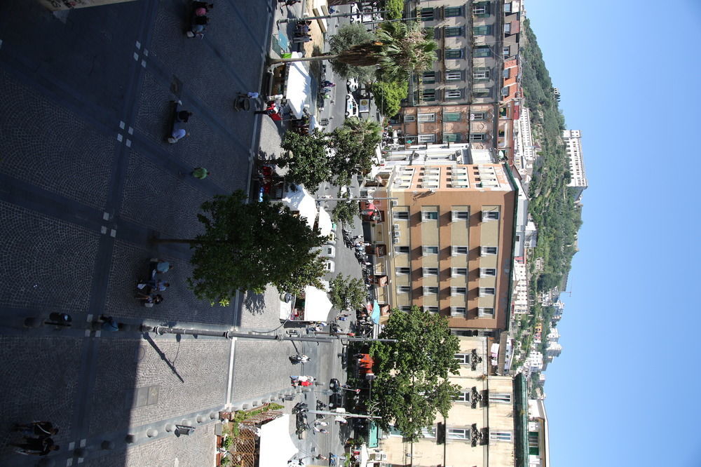 Boutique Piazza Carita' Hotel